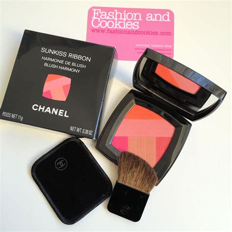 Chanel makeup Sunkiss Ribbon blush: LA Sunrise